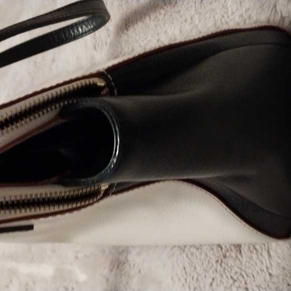 Purse - Picture 4 of 8